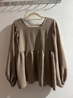 (Category: ) located in . Submitted by shopaholicalzx (Listing ID 1411034205, Image 1). Description: .