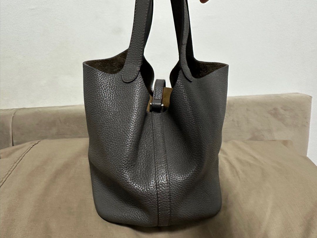 Hermes Picotin Lock 18 Handbag (Category: Luxury Bags & Wallets) located in Quezon City. Submitted by alen13 (Listing ID 1411059482, Image 3). Description: Hermes Picotin Lock 18 handbag in grey. Includes padlock but missing key Made in France. Self authentication recommended.