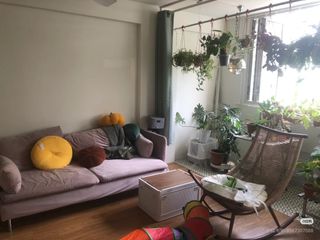 (Category: ) located in . Submitted by lessening (Listing ID 1410932072, Image 1). Description: .