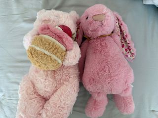 (Category: ) located in . Submitted by strawbaerrysoo (Listing ID 1410971033, Image 1). Description: .