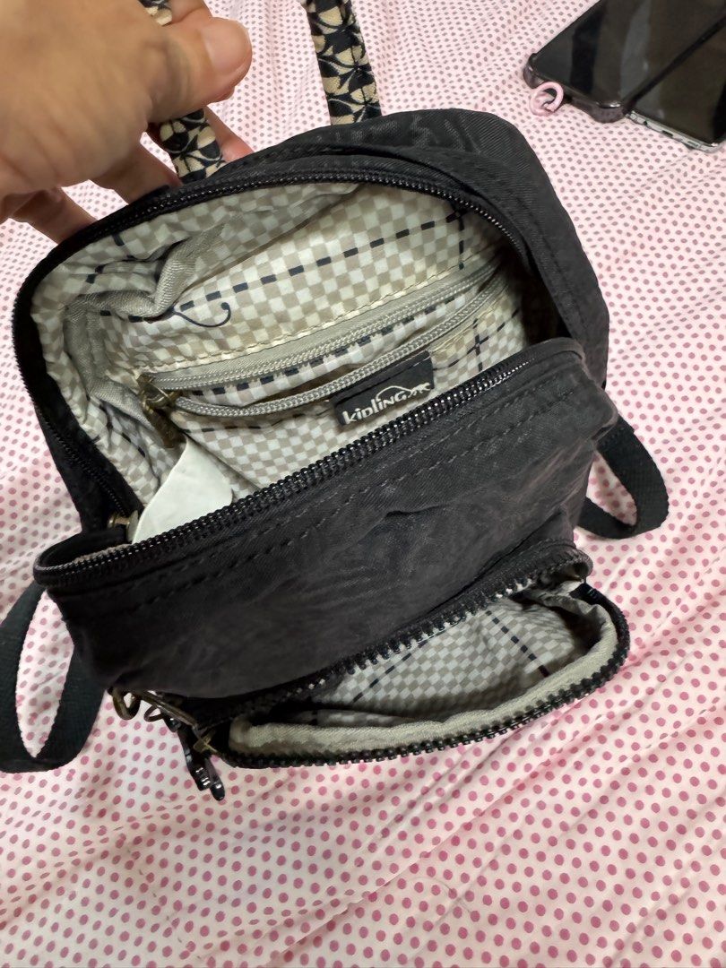 Kipling (Category: Backpacks) located in Singapore. Submitted by llynncas.toh (Listing ID 1410918227, Image 4). Description: Can back pack and cross body .