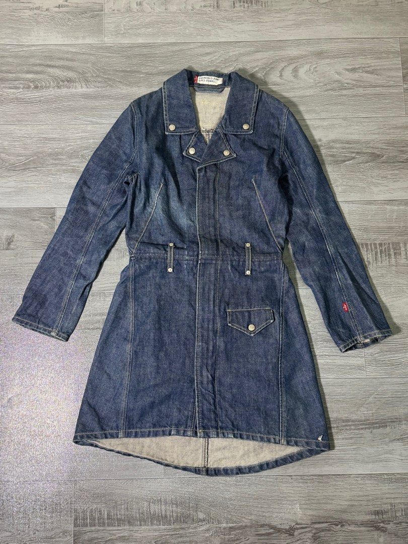 Levi's Engineered Jeans Denim Jacket (Category: Coats, Jackets and Outerwear) located in Maragusan (San Mariano). Submitted by dripdrops_ddo (Listing ID 1410958727, Image 1). Description: 🏷️ LEVI’s Coat Jacket for Women Dimes: 16W x 31.5L(33Back) Size: XS on tag Color rate: 9.5/10 Condition: Excellent.