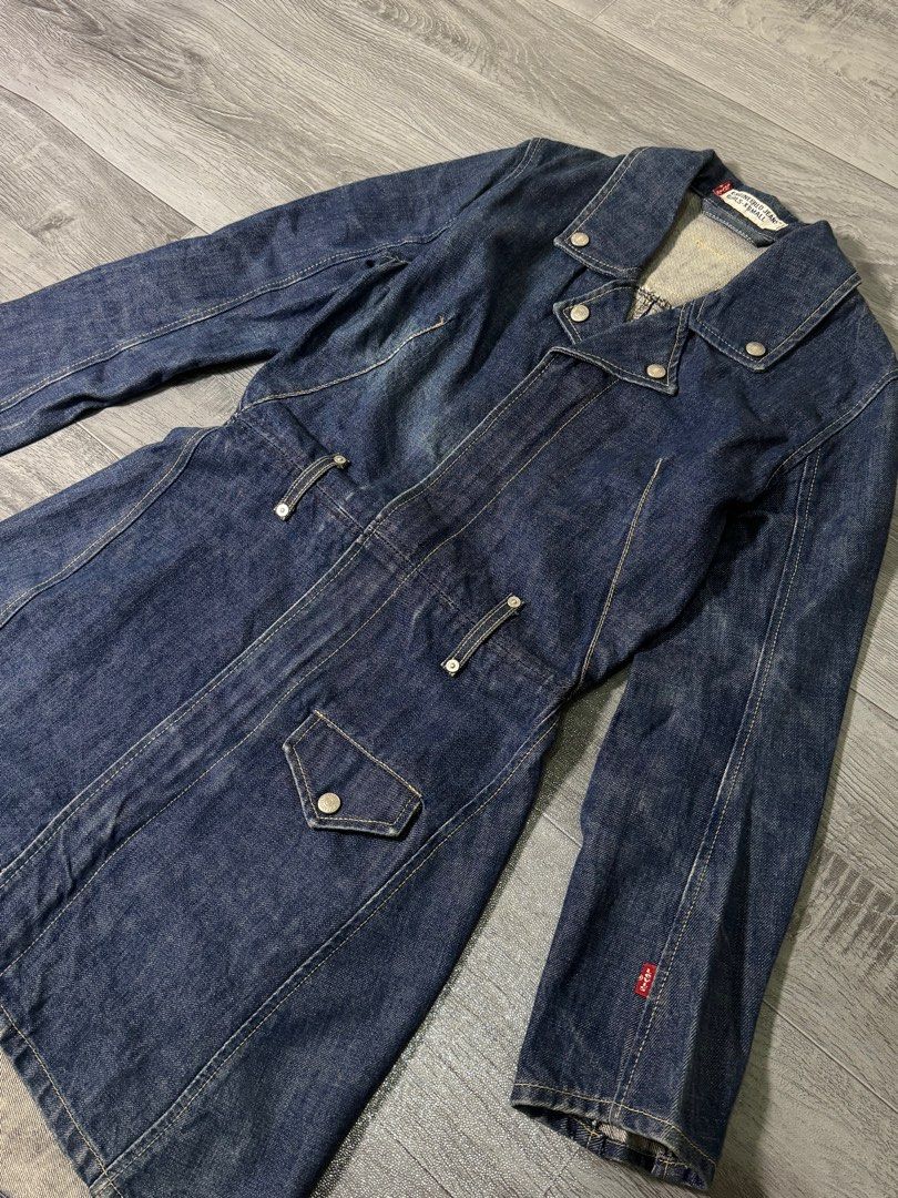 Levi's Engineered Jeans Denim Jacket (Category: Coats, Jackets and Outerwear) located in Maragusan (San Mariano). Submitted by dripdrops_ddo (Listing ID 1410958727, Image 2). Description: 🏷️ LEVI’s Coat Jacket for Women Dimes: 16W x 31.5L(33Back) Size: XS on tag Color rate: 9.5/10 Condition: Excellent.