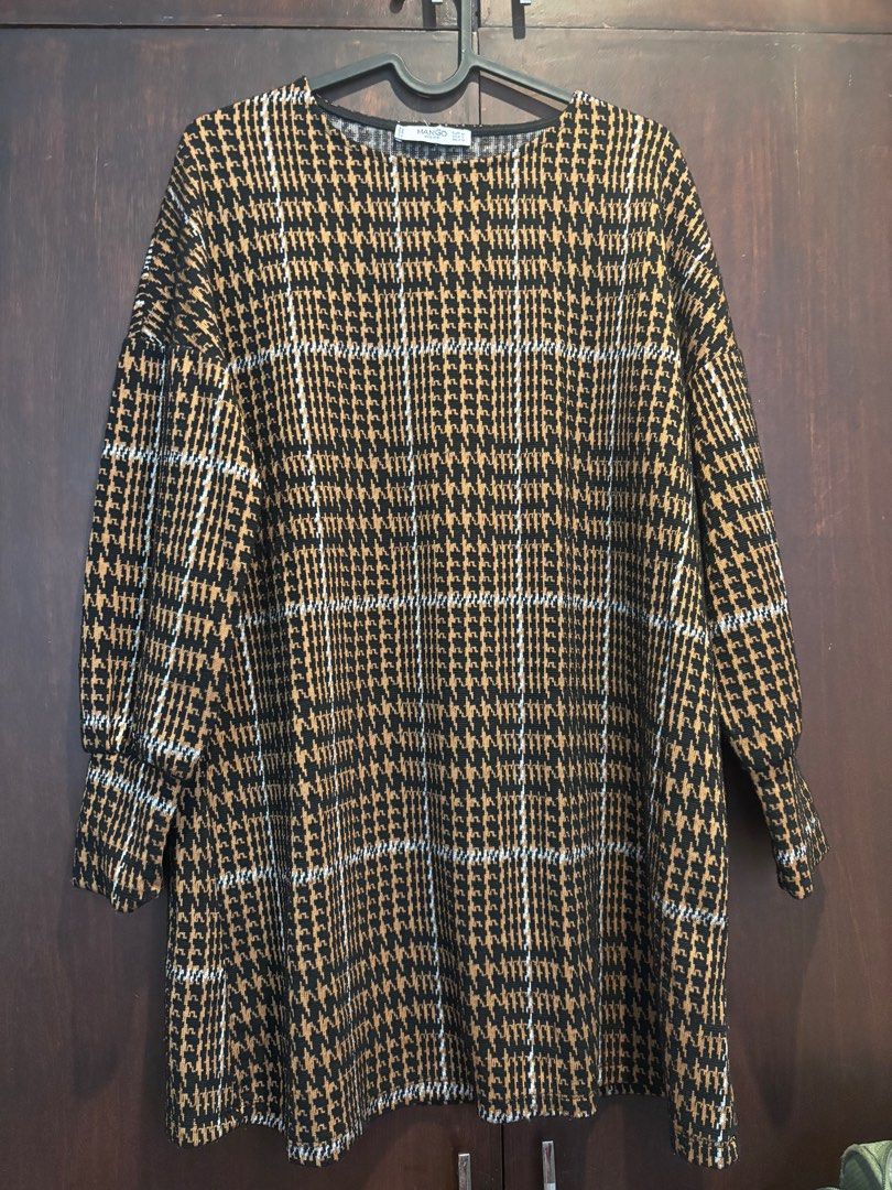 Mango Basics Houndstooth Dress (Category: Dresses) located in Quezon City. Submitted by pipsqueakscorner (Listing ID 1410924248, Image 1). Description: - Mango Basics dress - Houndstooth pattern - Size M - Long sleeves - Round neckline - Colors: Black, brown, white - Woven fabric - Perfect for casual wear.
