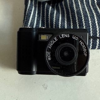 (Category: ) located in . Submitted by lommwee (Listing ID 1411032170, Image 1). Description: .