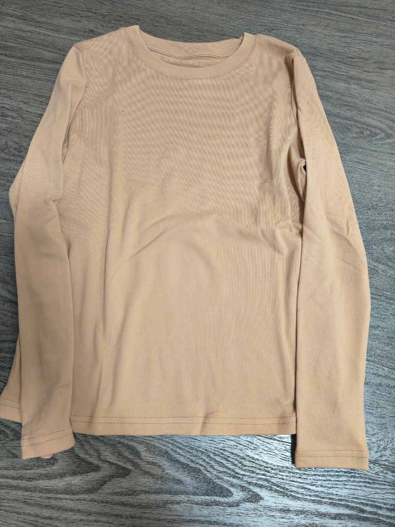 Multi soft material pullover (Category: Other Tops) located in Singapore. Submitted by mikiyo888 (Listing ID 1410947777, Image 1). Description: soft material good to act as inner wear.