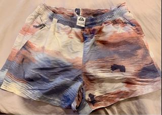 (Category: ) located in . Submitted by dimsum79 (Listing ID 1411014991, Image 1). Description: .
