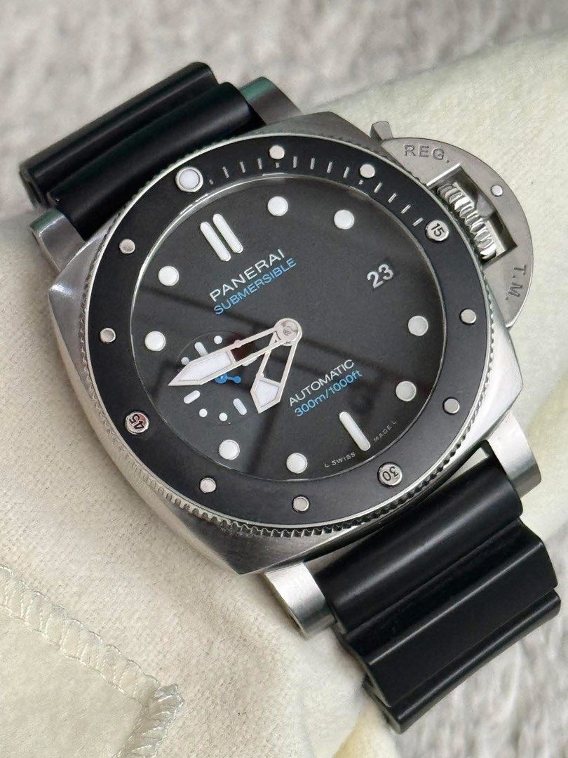 Panerai Luminor Submersible (Category: Men's Watches) located in Manila. Submitted by watchguyph (Listing ID 1410943403, Image 1). Description: Fast deal 375k Panerai Luminor Submersible 683 42mm Automatic 2021 Full set Condition 9.8/10 Secondary strap included Pm for inquiries.
