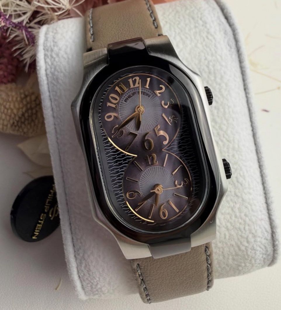 Philip Stein Gradient Dial Watch (Category: Luxury Watches) located in Manila. Submitted by deiclacio_ (Listing ID 1411080581, Image 1). Description: ON HAND IN PH VBR ME: 0995785 0054.