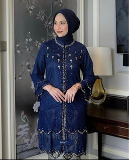 (Kategori: ) berada di . Dikirim oleh atryaaa (ID iklan 1411040709, Gambar 1). Deskripsi: .