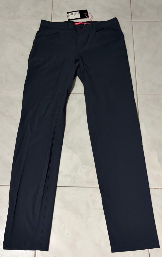 Rapha Technical Trousers - Size 28 - Gray (Category: Trousers) located in Taguig. Submitted by c00lafu (Listing ID 1410972974, Image 1). Description: Key Features: A versatile technical trouser for city riding and casual wear Will not respond to lowballs or generic “Is this available” questions, so let’s not waste each others times. Ad will be removed once sold. Made with double weave fabric for long-lasting durability Durable water repellent (DW