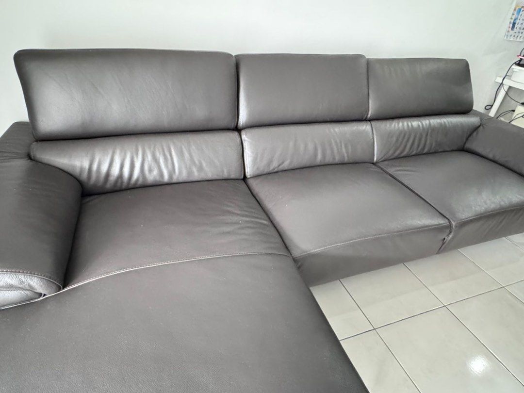 Rozel Sofas L shape (Category: Sofas) located in Shah Alam. Submitted by razzia2 (Listing ID 1410919377, Image 2). Description: Rozel Sofas L shape Transporter arranged by buyer to collect.