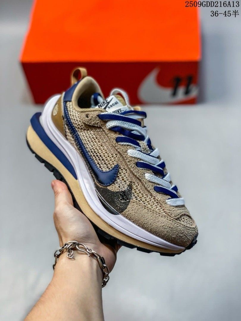 Sacai X NIKe regasus vaporrly SP 華夫雙勾三代3.0, 男裝, 鞋  display picture 1