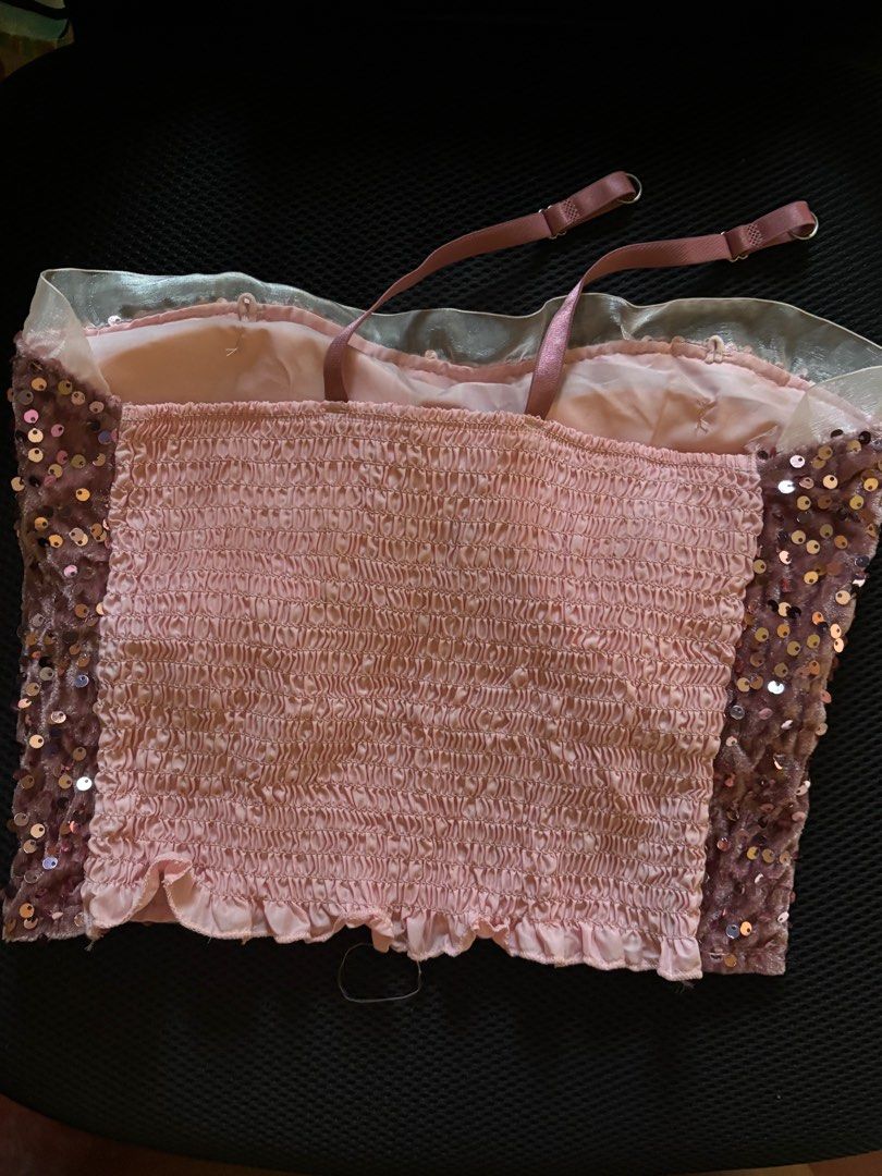 Sequin Bustier Top (Category: Sleeveless) located in Valenzuela. Submitted by popyard (Listing ID 1410938182, Image 2). Description: Delivery via LBC/Grab.