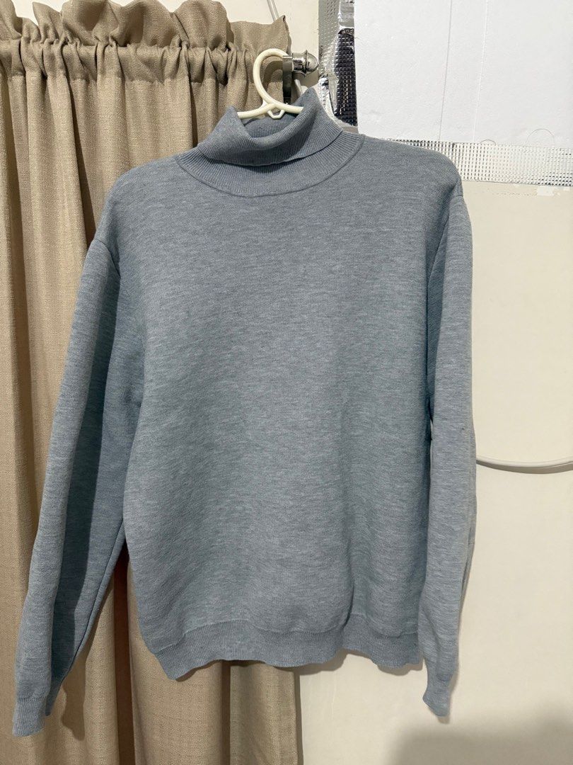 Shein Turtleneck Sweater - Gray - Size L (Category: Coats, Jackets and Outerwear) located in Cabanatuan. Submitted by declutterpg (Listing ID 1410923010, Image 1). Description: - 500 take both black and gray turtleneck - Shein gray turtleneck sweater - thermal lined - Size: L - Features: Long sleeves, ribbed hem - Color: Gray - Material: Soft, comfortable fabric - Versatile: Perfect for layering - Needs wash .