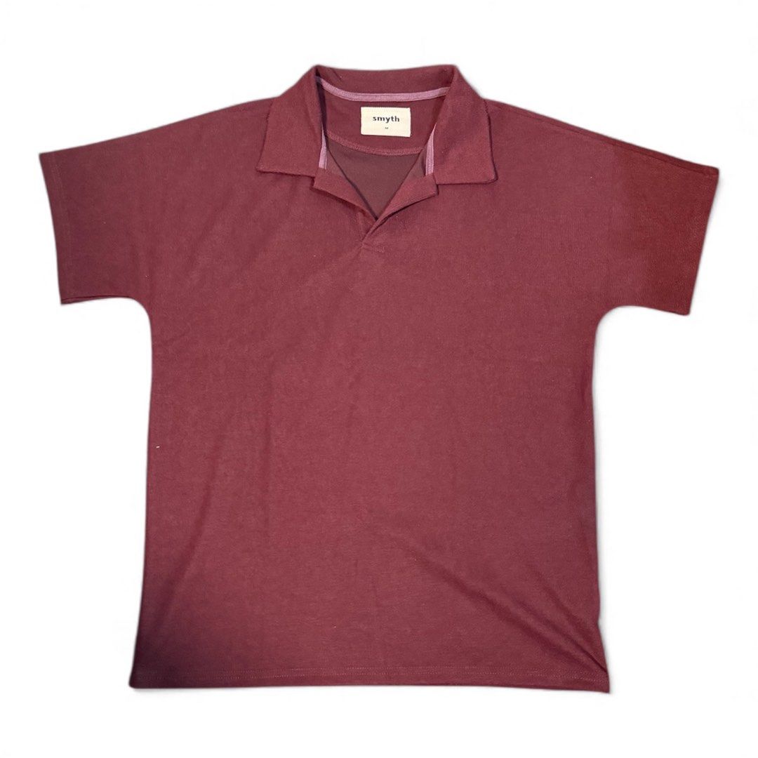Smyth Maroon Polo Shirt (Category: Tshirts & Polo Shirts ) located in Manila. Submitted by dja23 (Listing ID 1410901222, Image 1). Description: Width: 22.5 Length 28.5 Used once, no issue.