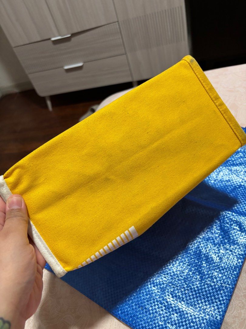 Starbucks Yellow Tote Bag with Bear Charm (Category: Tote Bags) located in Makati City. Submitted by vanbustling (Listing ID 1410918596, Image 3). Description: Mini tote bag.