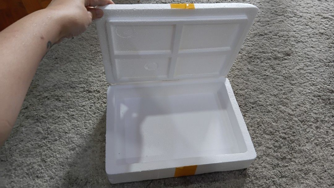 Tablet polystyrene Boxes (Category: Others) located in Kuala Lumpur. Submitted by hotaru1318 (Listing ID 1410930401, Image 1). Description: f5rom Ecommerce purchases.