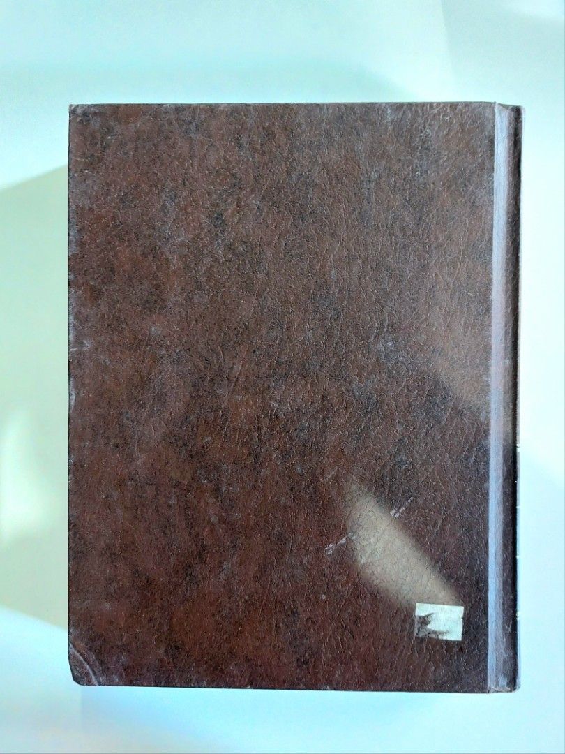 The New Encyclopaedia Britannica | Volume 13 (Category: Textbooks) located in Tanauan. Submitted by solanathriftph (Listing ID 1411042398, Image 3). Description: 📚 major bookshelf clean out / clearance sale ~ — well used — RFS: decluttering my bookshelves and switching to digital books — MOP: Gcash | fast shipping *feel free to send a message if you wish to negotiate the price :).