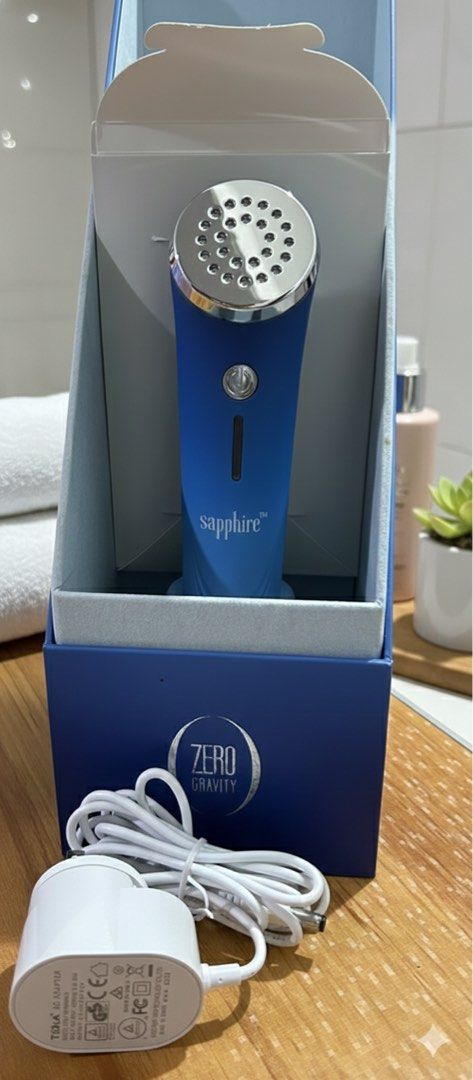 Zero Gravity Sapphire Facial Device (Category: Face Care) located in Cavite. Submitted by rosetelmoso (Listing ID 1411041654, Image 1). Description: Zero Gravity Sapphire Device: Blue light therapy for acne treatment and skin rejuvenation.