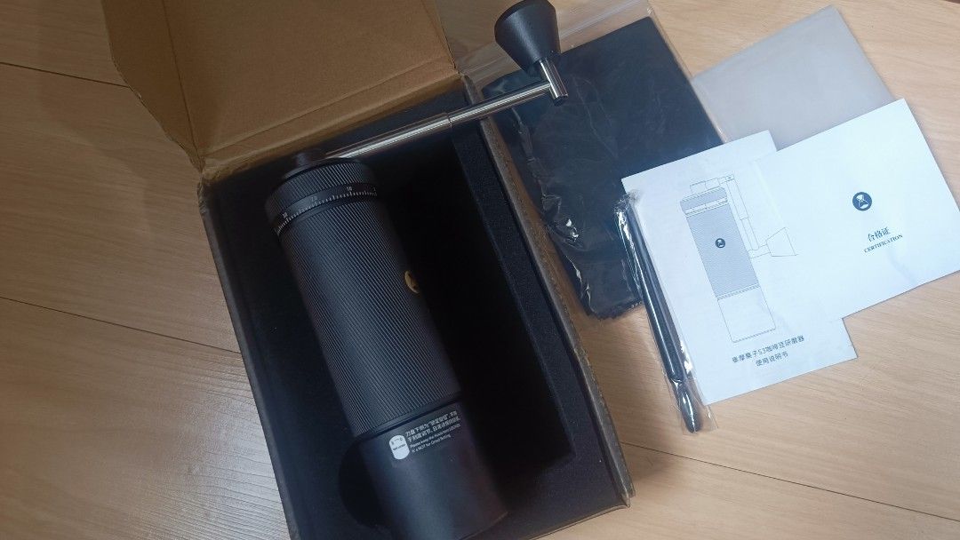 1Zpresso Chestnut S3 Manual Coffee Grinder (Category: Coffee Machines & Makers) located in Pasig City. Submitted by artliam888 (Listing ID 1411120817, Image 2). Description: - 1Zpresso Chestnut S3 Manual Coffee Grinder - Black finish - Suitable for espresso and pour-over coffee - Includes original box, accessories, and manuals - Fine adjustment mechanism (0.015mm clicks) - Comes with handle, cleaning brush, and carrying pouch BRANDNEW never been 