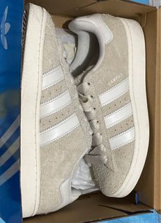 (Category: ) located in . Submitted by isellkickssteals (Listing ID 1411161614, Image 1). Description: .