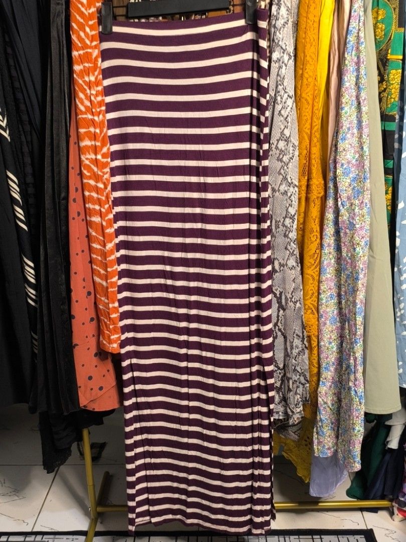 Atmosphere Striped Maxi Skirt (Category: Skirts) located in Marikina City. Submitted by vaughnify (Listing ID 1411234483, Image 1). Description: - Atmosphere maxi skirt - Striped design (purple and white) - Features a side slit - Size: UK 8, EUR 36, USA 4, IT 40 📍 Location: Marikina City.