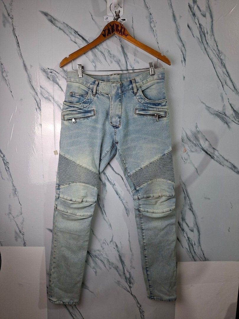 Balmain paris biker jeans (Category: Jeans) located in Cavite. Submitted by labbudds20 (Listing ID 1411153870, Image 1). Description: Ptpa for sale Balmain biker jeans Skinny Stretchable Size 30 to 32 Length 39 inches Leg opening 6.5 inches Excellent condition Minimal issue on leg opening See pictures for details 1750 plus sf Thanks admin.