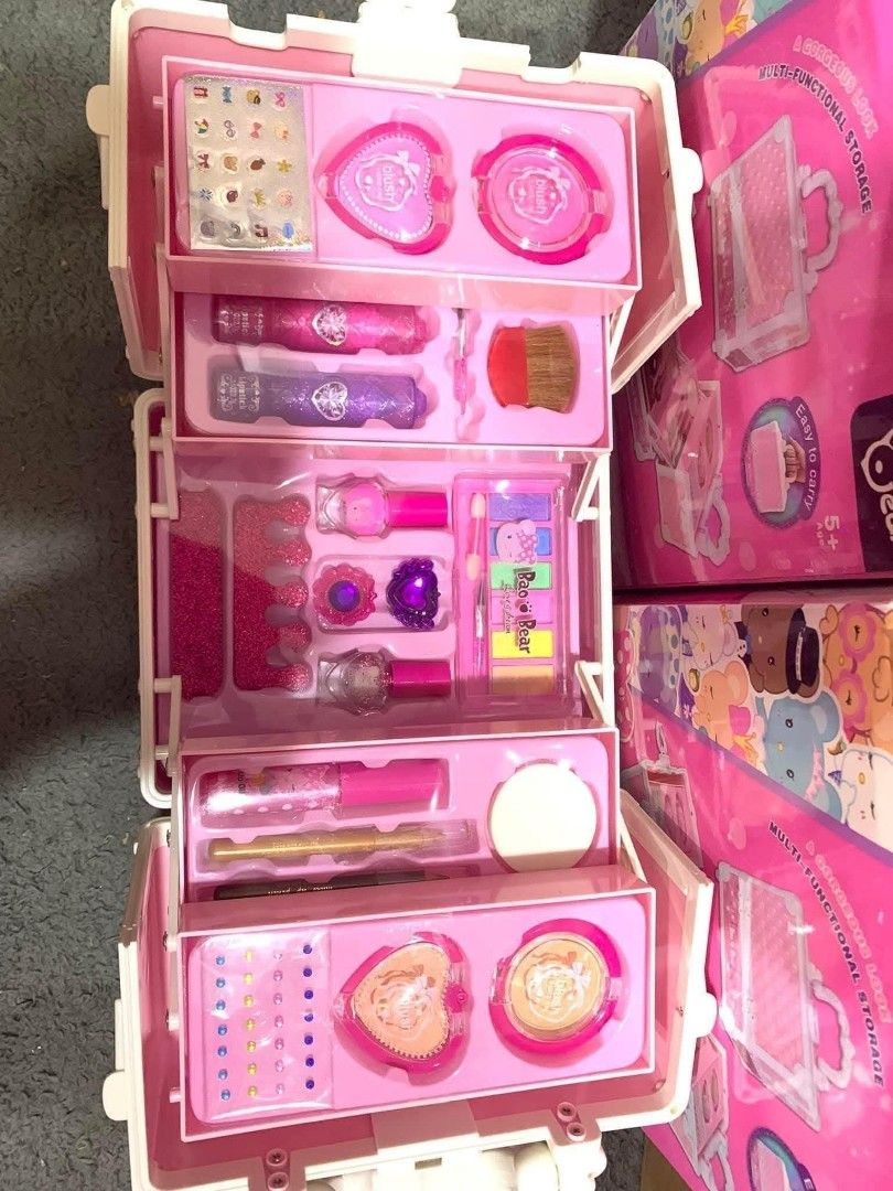 Bao Bear Kids Makeup Kit (Category: Makeup) located in Manila. Submitted by raredeer-4deb4e (Listing ID 1411196828, Image 3). Description: perfect gift for kids pm for orders.