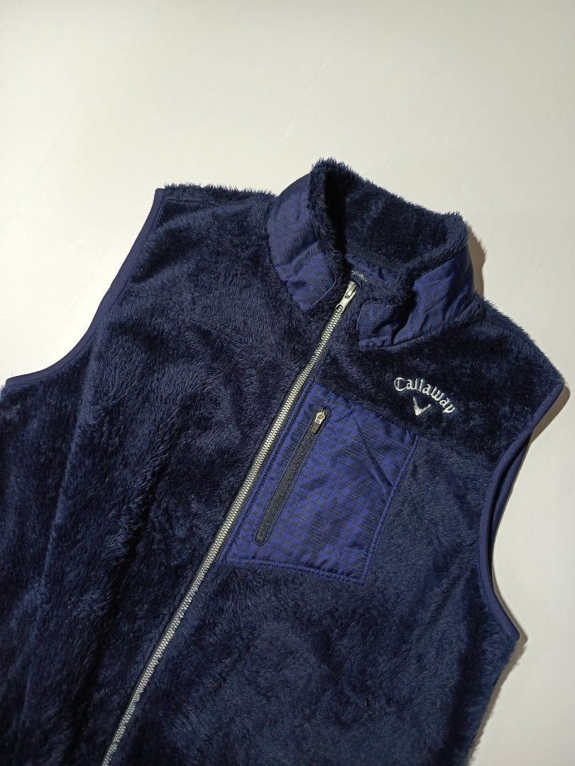 CALLAWAY Fleece Vest (Category: Vests) located in Manila. Submitted by deftzy (Listing ID 1411252021, Image 2). Description: Excellent condition No issue Size LL on tag.