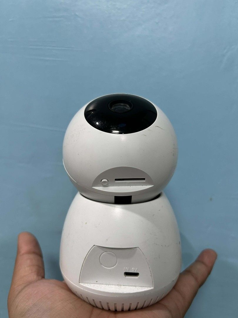 Dpofirs 360° Indoor CCTV Camera (Camera Only (Category: Security Systems & CCTV Cameras) located in Catbalogan. Submitted by jpnsrpls (Listing ID 1411095043, Image 2). Description: 📷 Dpofirs 360° Indoor CCTV Camera (Camera Only) 🔌 Powers on with red lights and sound 🔄 Camera rotates normally 🌙 Night vision / IR lights working 📱 App unknown / not connected to Wi-Fi ❌ No cord / no accessories 📦 Condition: As-is.