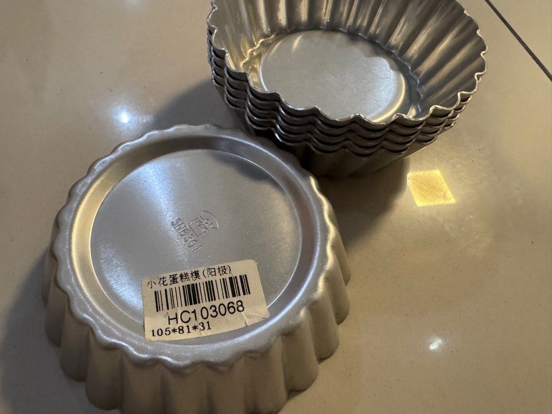 Fluted Tart Molds (Category: Cookware & Accessories) located in Manila. Submitted by decluterthings888 (Listing ID 1411195920, Image 1). Description: .