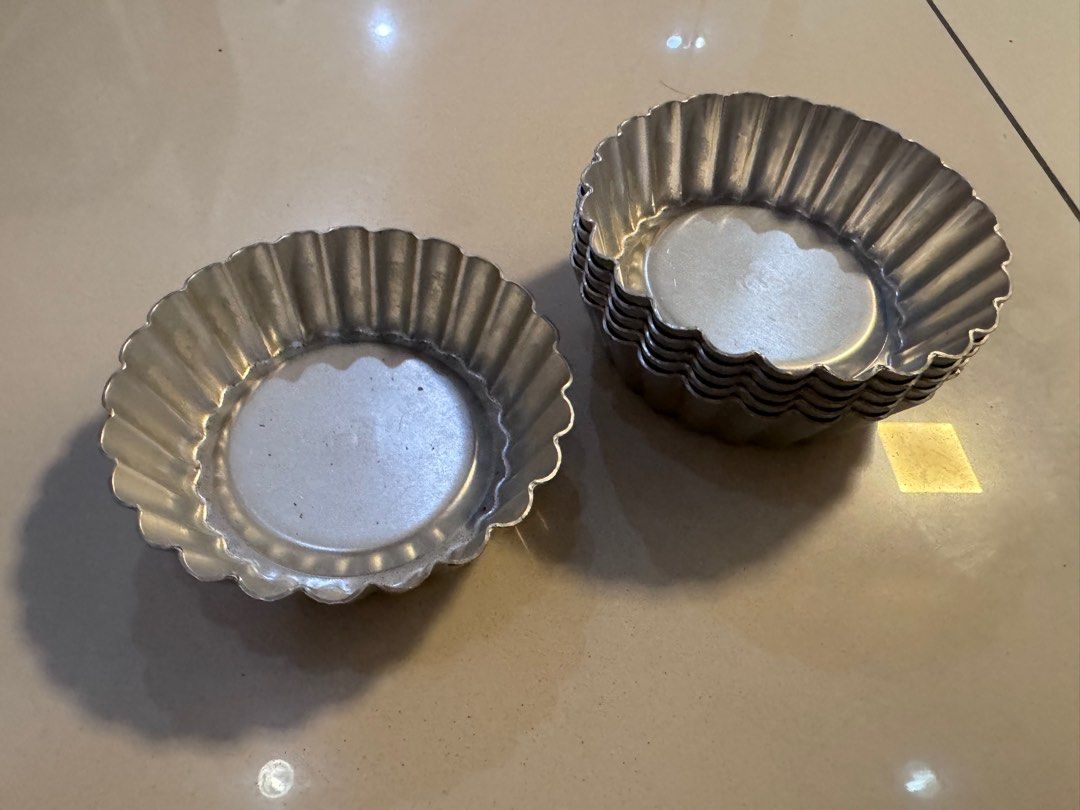 Fluted Tart Molds (Category: Cookware & Accessories) located in Manila. Submitted by decluterthings888 (Listing ID 1411195920, Image 2). Description: .