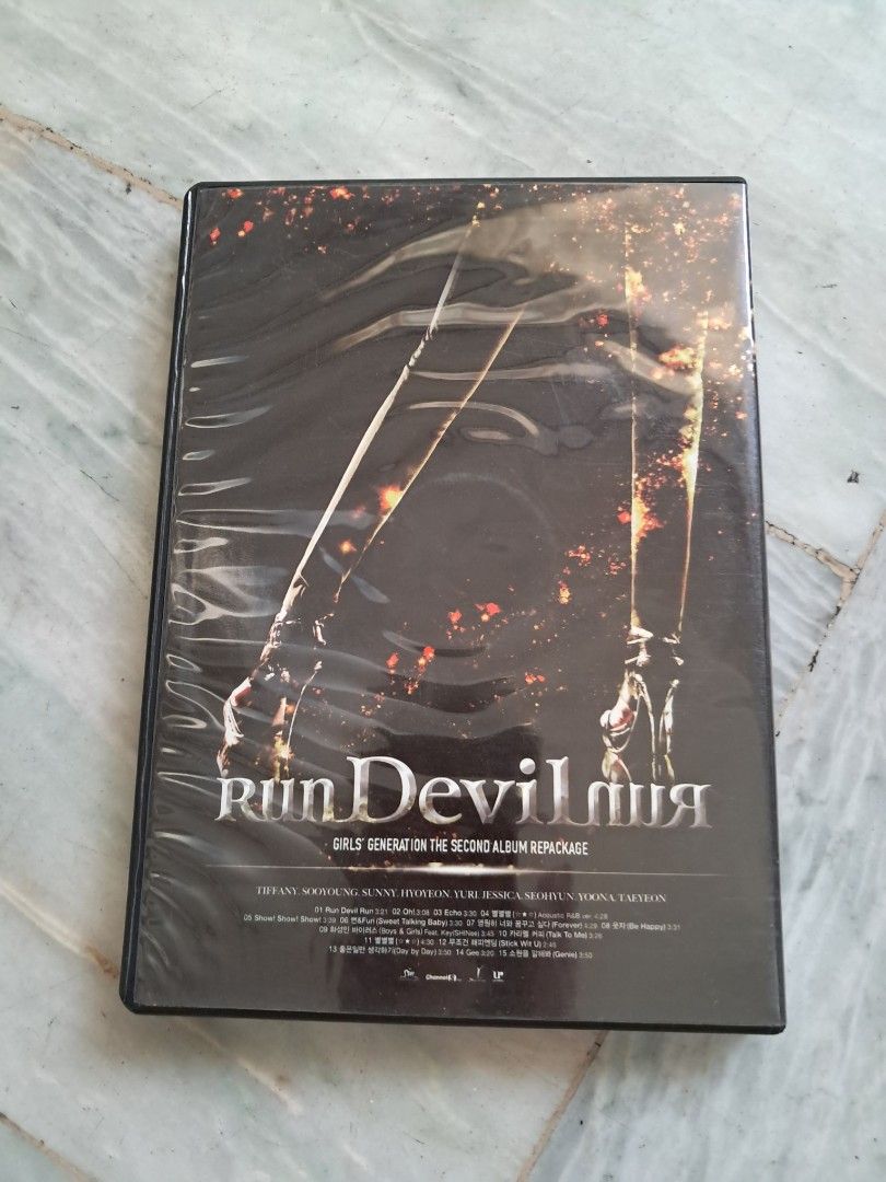 Girls Generation Run Devil Run The Second Album Repackage (Category: CDs & DVDs) located in Quezon City. Submitted by kate_168 (Listing ID 1411087306, Image 2). Description: MOP: Gcash or Cash upon in-person pick-up Delivery: c/o buyer Location: Quezon City.