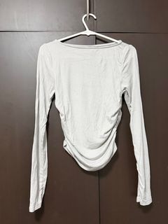 (Category: ) located in . Submitted by ml.closet (Listing ID 1411209635, Image 1). Description: .