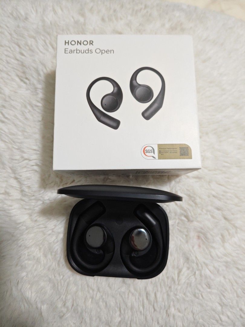 Honor earbuds open