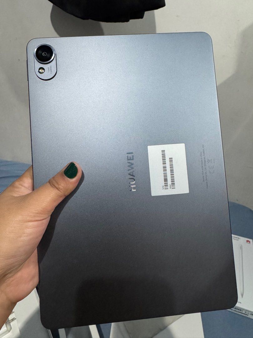 Huawei MatePad 11.5” S (Category: Android) located in San Juan City. Submitted by wainefreygadgetshop (Listing ID 1411247524, Image 2). Description: Huawei MatePad 11.5” S 8/256gb PaperMatte Edition With magnetic keyboard, mouse, original charger. In excellent condition NTC APPROVED ALL GOODS AT WORKING READY TO USE UNLI RESET NO HIDDEN ACCOUNT PEDE PANG OFFICE,FOR ONLINE CLASS. *MAY SCRATCHES SA SCREEN DI NAMAN NAKAKA APEKTO SA PERFORMANCE TEST 