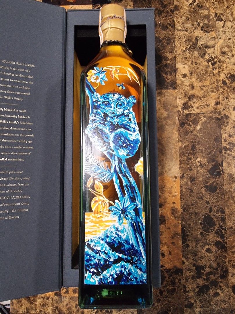 Johnnie Walker Blue Label Limited Edition Bohol (Category: Beverages) located in Caloocan City. Submitted by brydgreat (Listing ID 1411211878, Image 3). Description: - Johnnie Walker Blue Label Limited Edition - Features a unique blue and gold design - Presented in a matching blue box - Bottle number: 132 of 504 - A must-have for whiskey collectors.