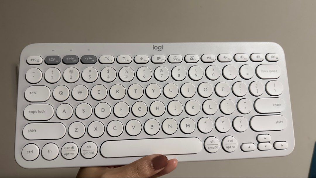 Logitech K380 Multi-Device Bluetooth Keyboard (Category: Computer Keyboard) located in Baguio. Submitted by emarielai (Listing ID 1411100933, Image 1). Description: - Logitech K380 Bluetooth Keyboard - White color - Round keys - Multi-device connectivity - Compact layout - Features function and shortcut keys - Clean and modern design With box Bought for 1800+.