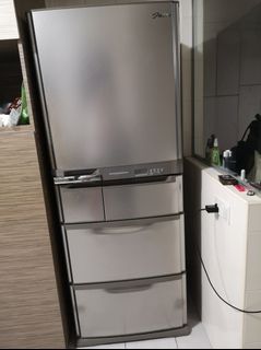 (Category: ) located in . Submitted by alicialgh (Listing ID 1411215267, Image 1). Description: .