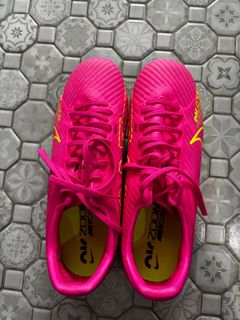 (Category: ) located in . Submitted by shopaholic_soon09 (Listing ID 1411094420, Image 1). Description: .