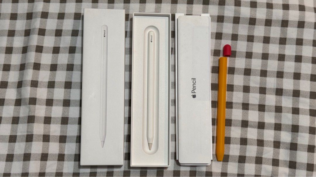 ORIGINAL Apple Pencil 2 with FREE CASE (Category: iPad) located in Dipolog. Submitted by ex.libris (Listing ID 1411194022, Image 1). Description: Original Apple Pencil 2 2nd generation Barely Used 100% Working With original box and paperworks Bought from The Loop Original Price: P6,743 RFS: Already bought an Apple Pencil Pro Location: Dipolog City MOP: Gcash/Bank Transfer MOD: LBC COP/COD; J&T.