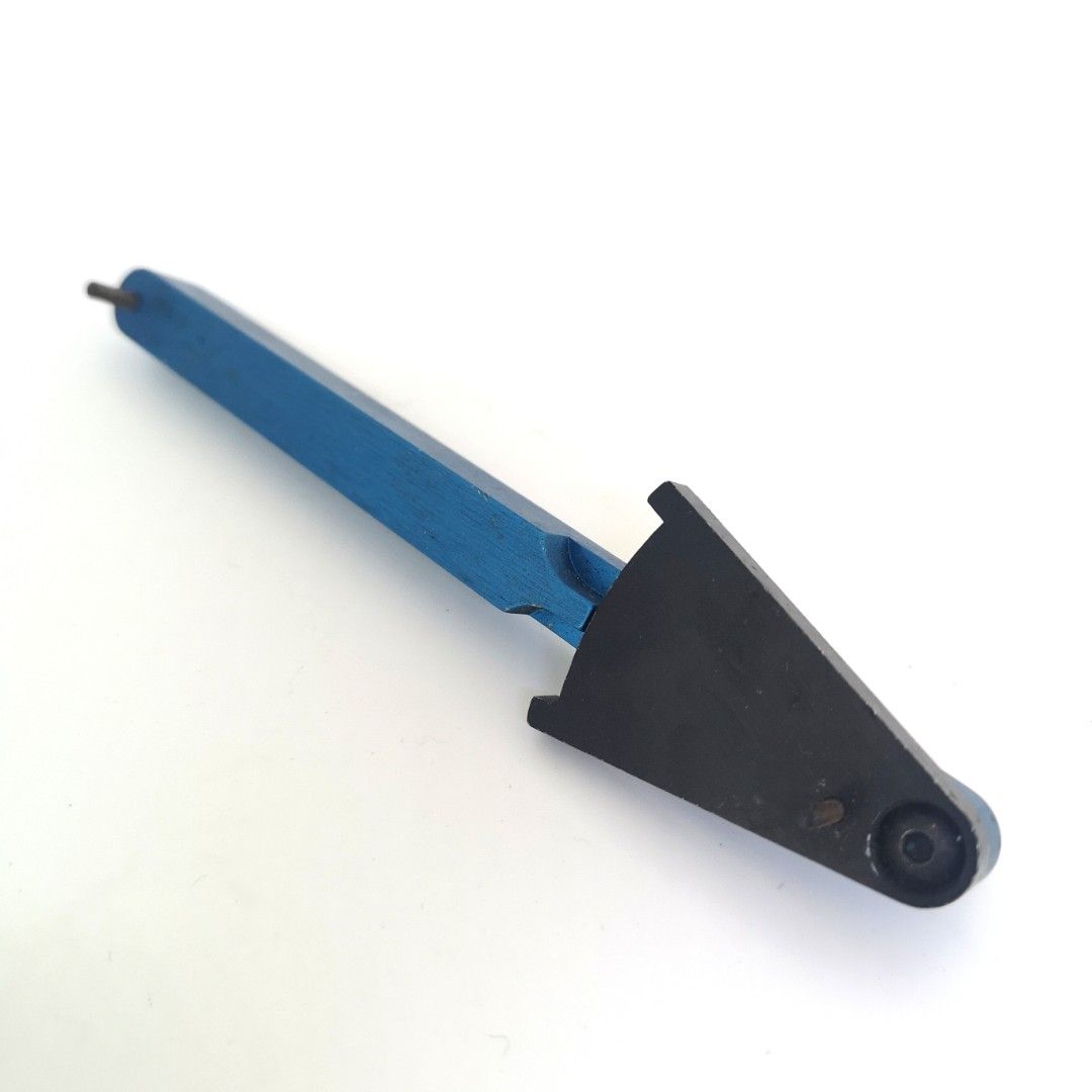 Park Tool chain checker (Category: Bicycles) located in Manila. Submitted by isko_sarisari (Listing ID 1411116495, Image 2). Description: Hardly used. Only in tool box.