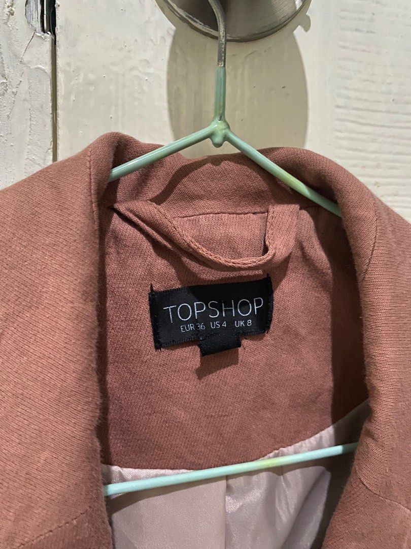 Pink Blazer (Category: Coats, Jackets and Outerwear) located in Quezon City. Submitted by ethyl_ (Listing ID 1411125539, Image 2). Description: XS-S size.