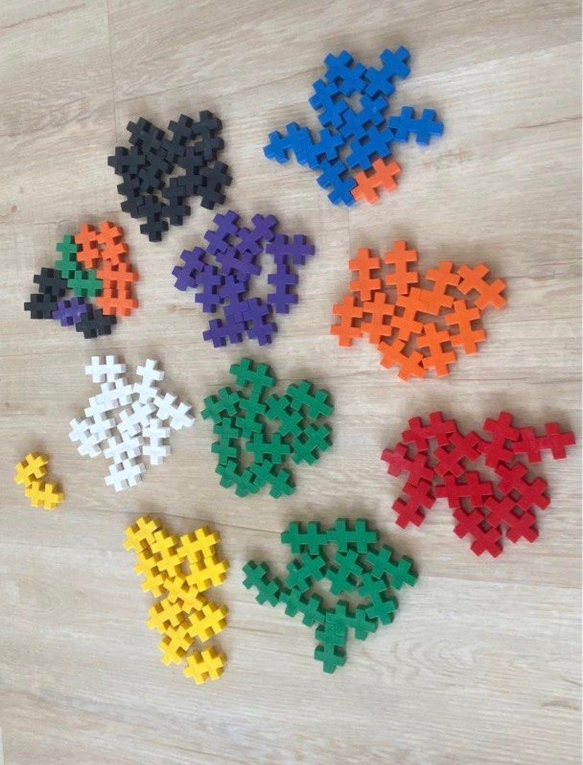 Plus plus blocks (Category: Lego & Building Sets) located in Singapore. Submitted by flower345 (Listing ID 1411086849, Image 1). Description: Total 204 pieces All for $80 No broken pieces Better for courier or pick up .