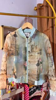 (Kategori: ) berada di . Dikirim oleh preloved_bydevv (ID iklan 1411260796, Gambar 1). Deskripsi: .