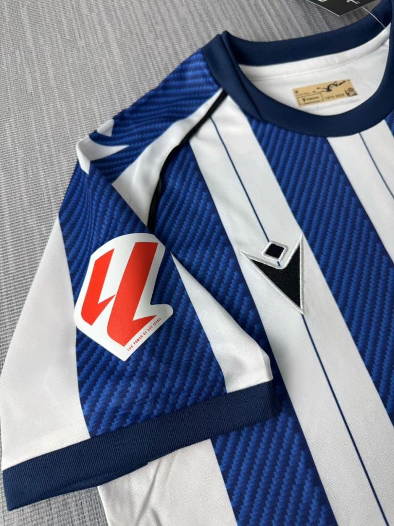 Real Sociedad Home Jersey 26/27 (Category: Activewear) located in Singapore. Submitted by calcio_sport_jersey (Listing ID 1411160137, Image 3). Description: 🎽PRE-ORDER: Customize Sports Jerseys✨ ✅ Easy Payment: Paynow ✅ Latest or Retro Style ✅ Pm Me For More Jersey Info ✅ Personalize: Name, Number, Patch ✅ Affordable Printing: $5 (Name + Number) ✅ Patch Add-ons: $2 each 🎉Free Shipping on 2+ items‼️🎉 Buy more and save on delivery/discount！ ⚠️ D
