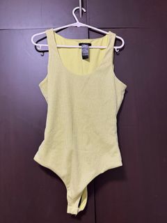 (Category: ) located in . Submitted by ml.closet (Listing ID 1411210111, Image 1). Description: .