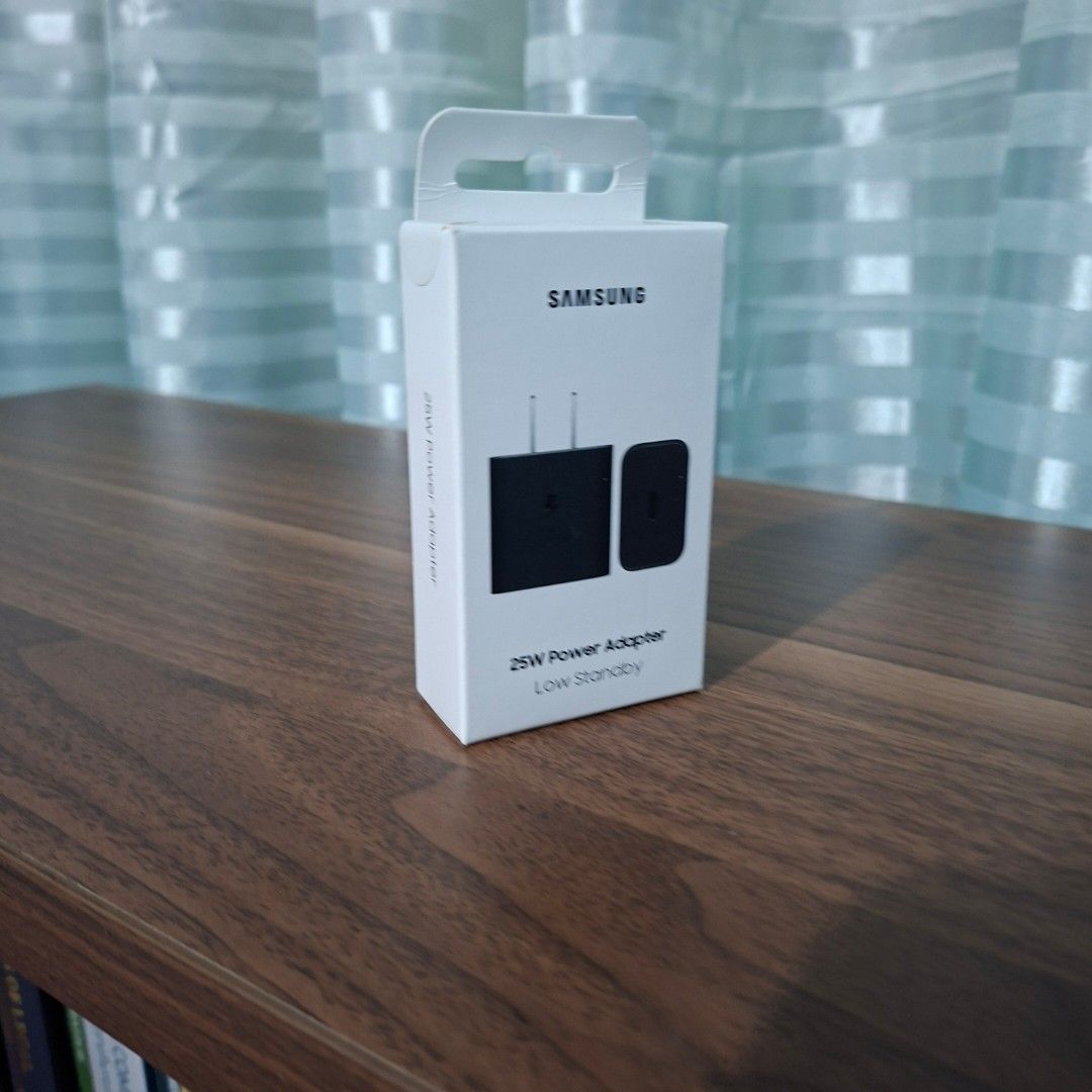 Samsung 25w super fast charger (Category: Chargers & Cables) located in Manila. Submitted by john-trade (Listing ID 1411220188, Image 2). Description: Brand new This is available while posted price indicated is per unit Can be pick up asap at pasig Shipping is available upon your booking, payment must be directly made by you before leaving my place fix price, non negotiable already a bargain For sale only.