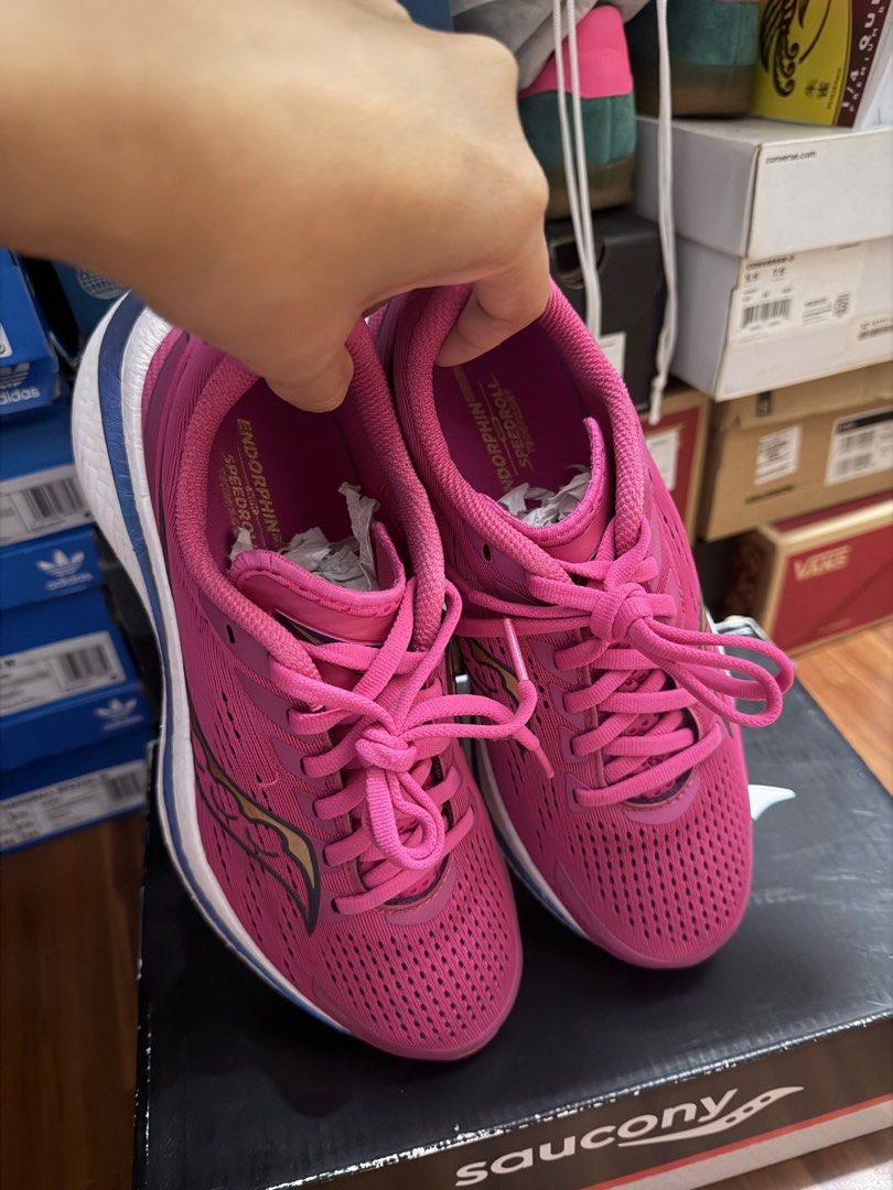 Saucony Endorphin Speed 3 Running (Category: Sneakers) located in Calapan. Submitted by safefinds (Listing ID 1411197460, Image 2). Description: original used for 10k milo run us8.5 25cm .